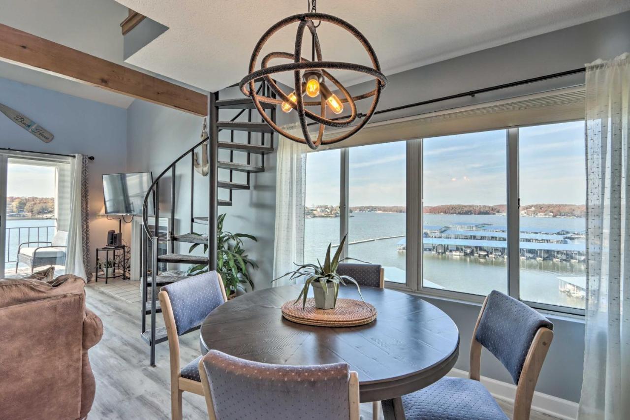 Sunny Osage Beach With Balcony And Lakefront View Exterior foto